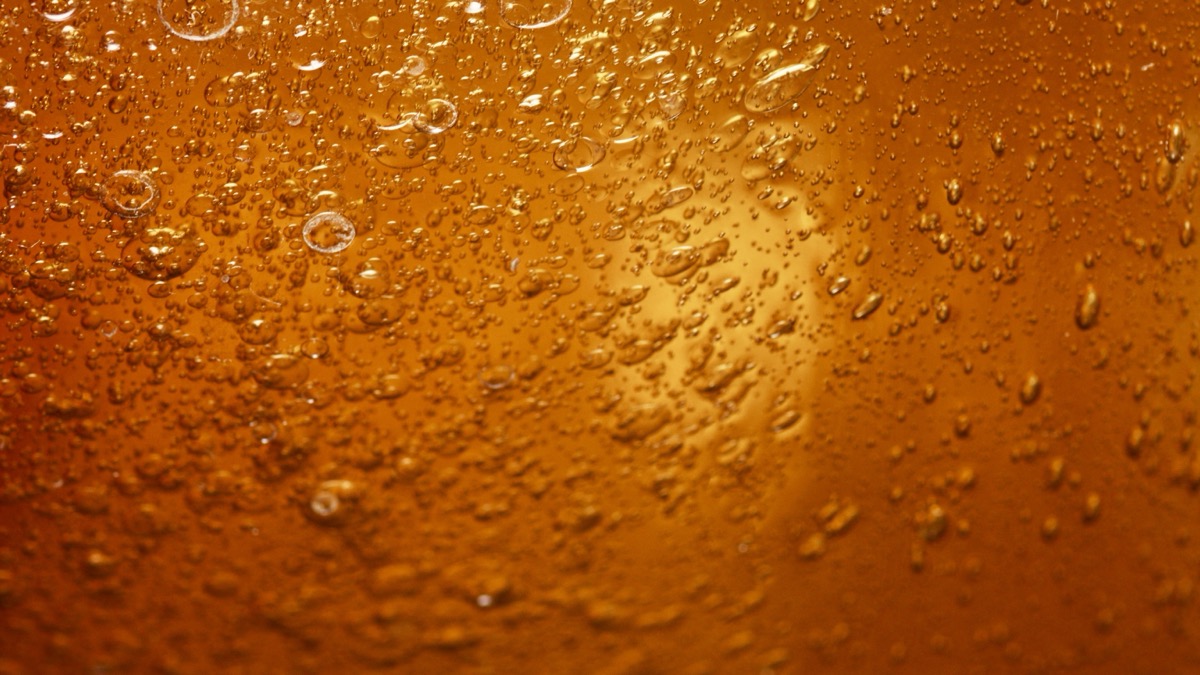 SodaMelt dissolving in water